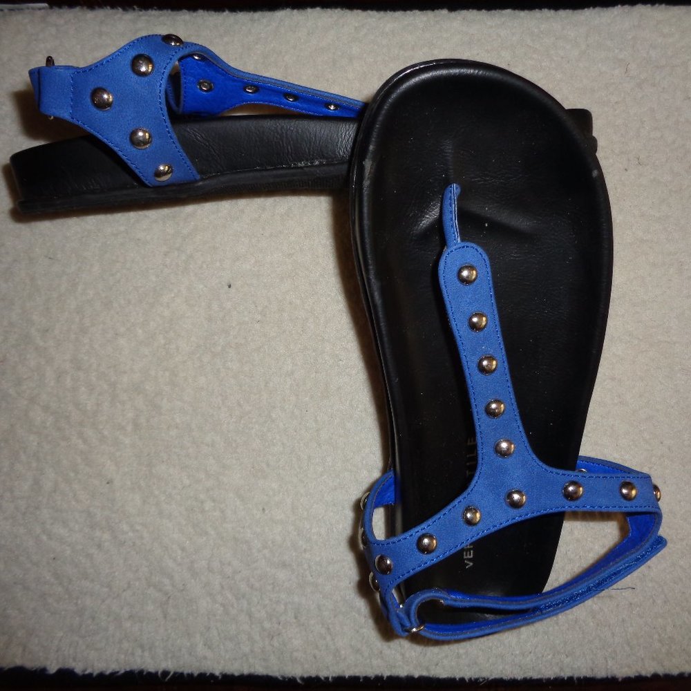 Very Volatile sandal